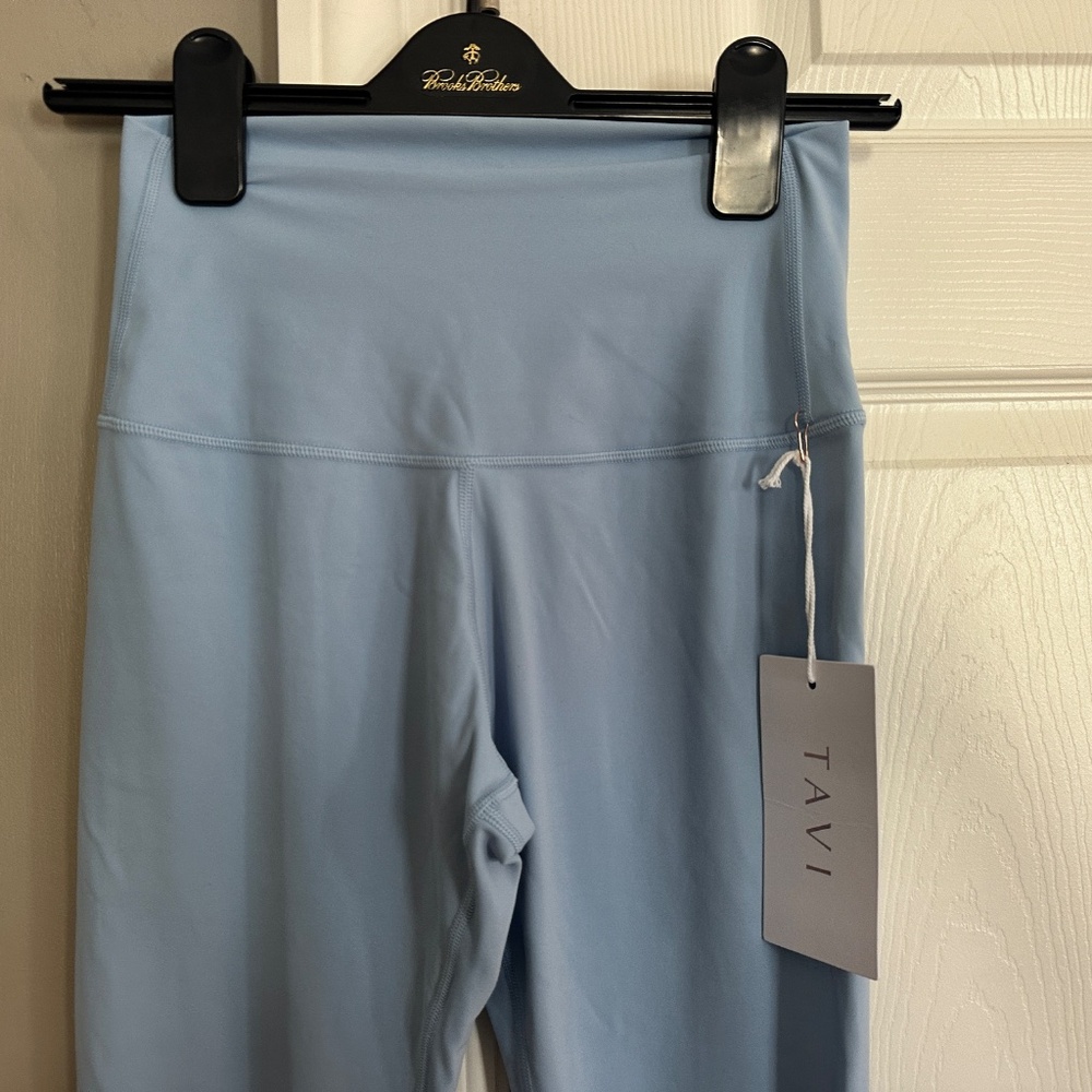 NWT TAVI High Waisted 7/8 Leggings Wave Blue Medium Activewear - Picture 5 of 9